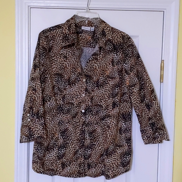 NWOT Kim Rogers lds xl button down animal print blouse - Picture 1 of 3